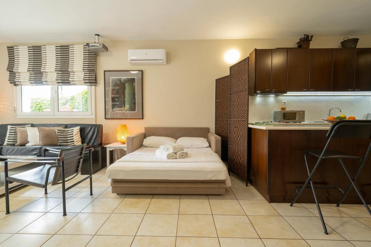 Sea Path Apartment Palaiontsiflikion Exterior photo